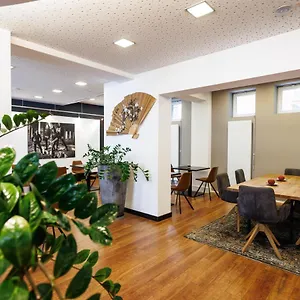 Internationales Studierendenhotel Отель