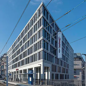 Hampton By Hilton Centre מלון